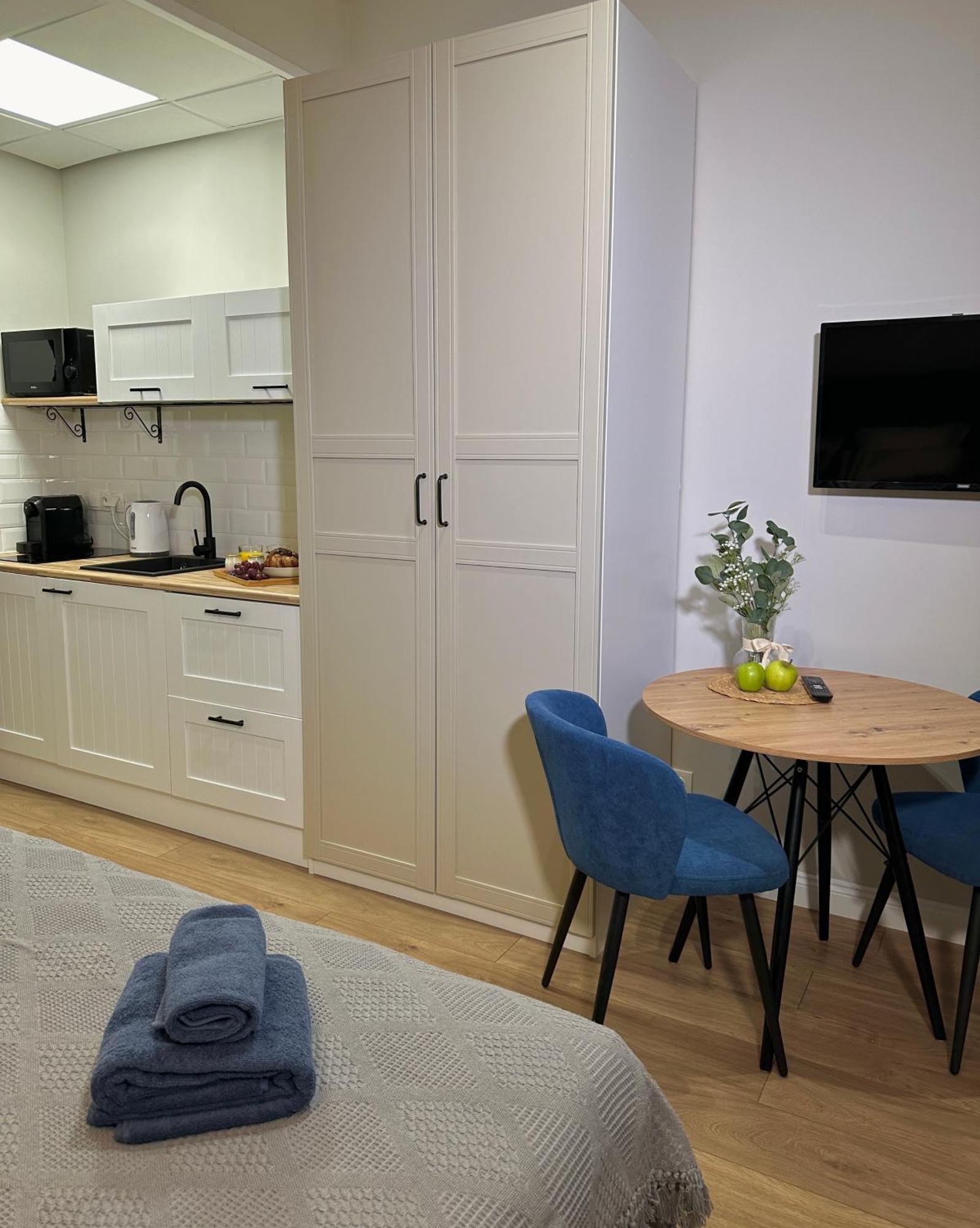 Sky Tower Apartments Варшава Екстер'єр фото